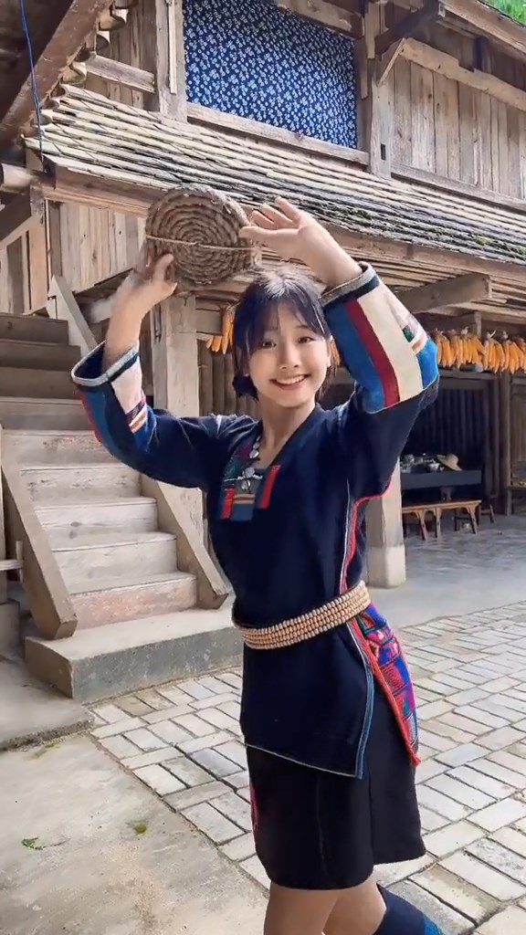 น้องมี่